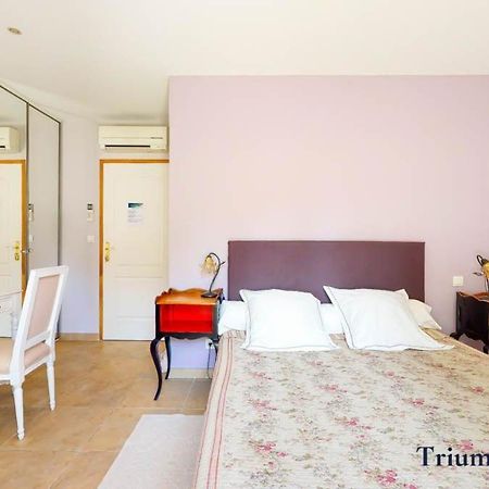 לינה וארוחת בוקר Labastide-en-Val Relais De L'Alsou- Piscine מראה חיצוני תמונה