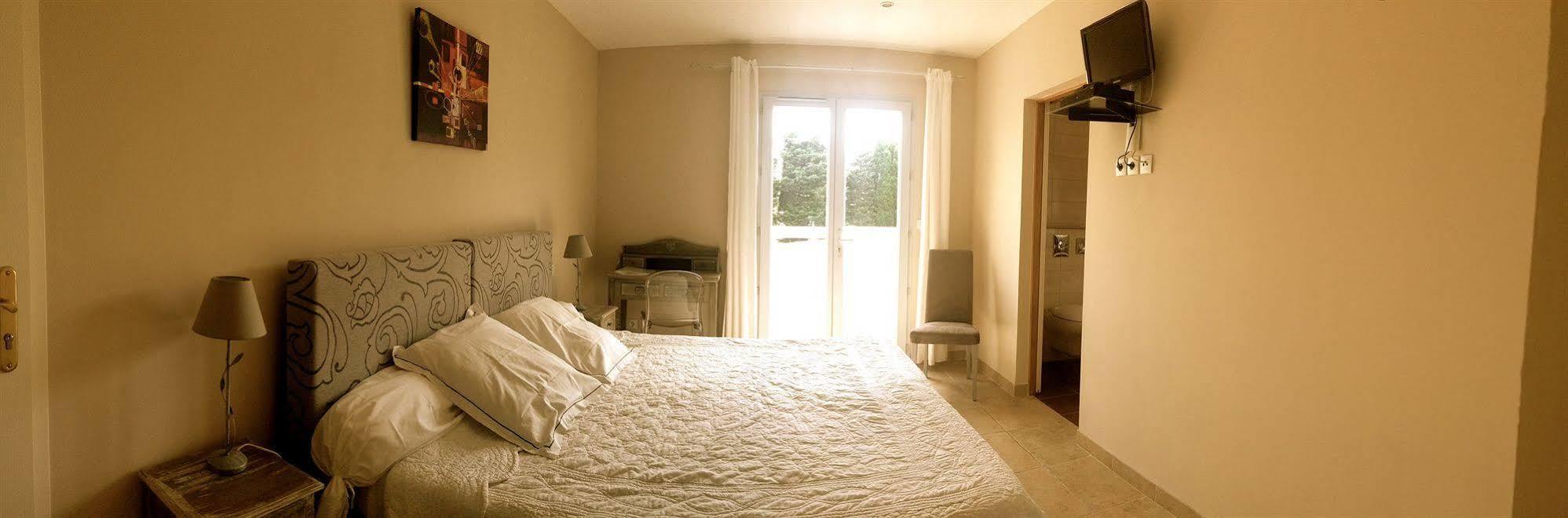 לינה וארוחת בוקר Labastide-en-Val Relais De L'Alsou- Piscine מראה חיצוני תמונה